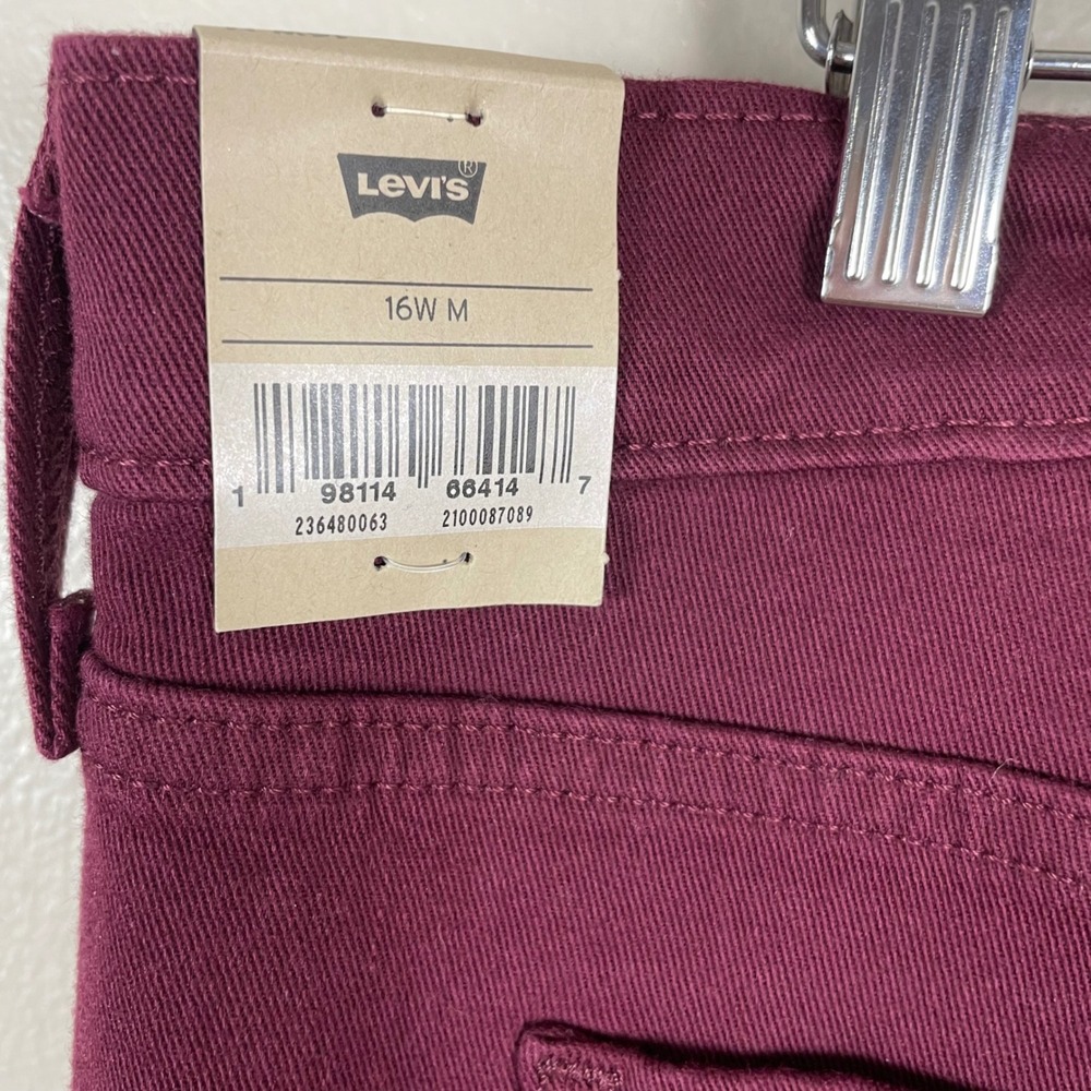 Levi's Women's 16W M Classic Straight Mid Rise Jeans Burgundy 236480063 NWT - Picture 5 of 13
